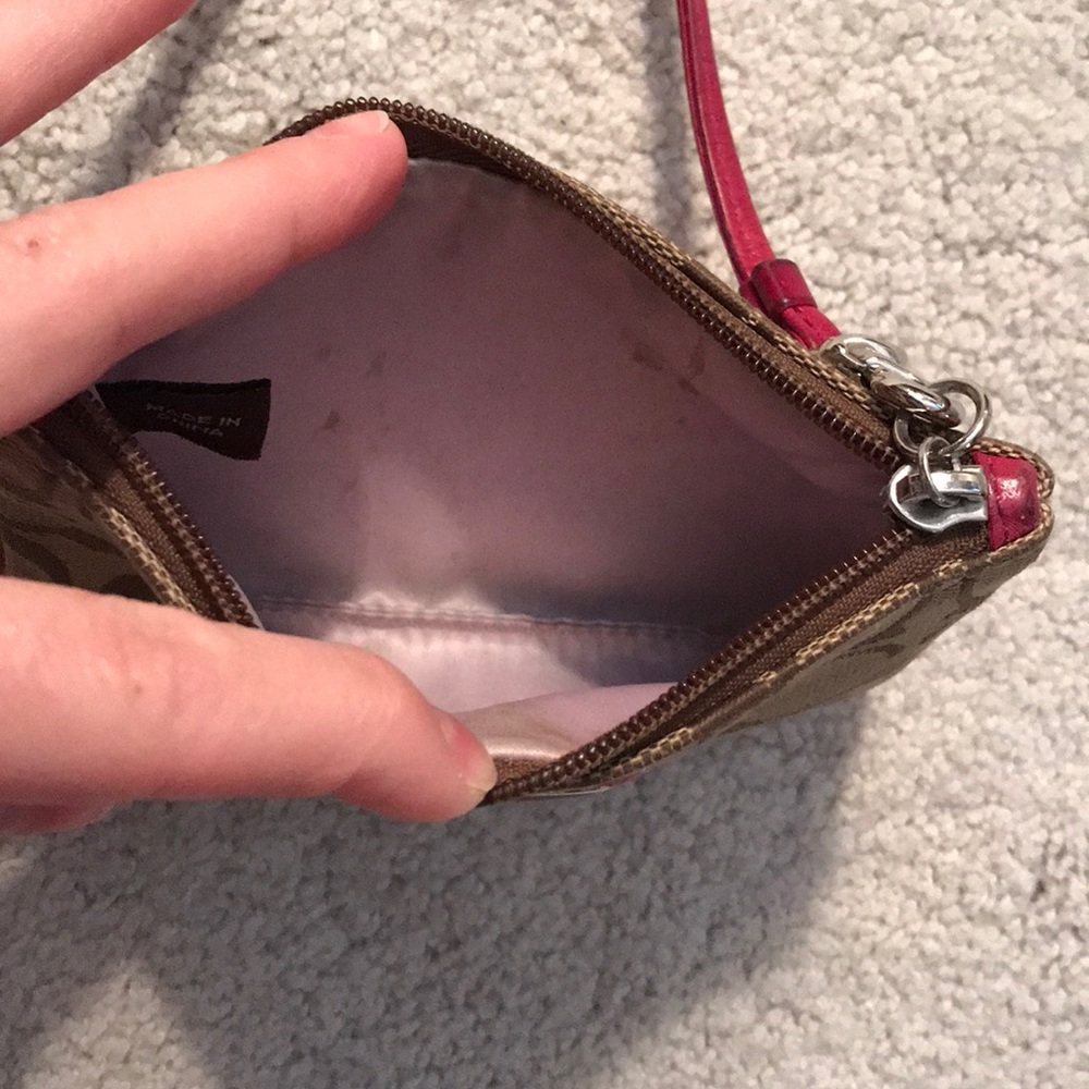 Used Coach wristlet - Picture 5 of 5